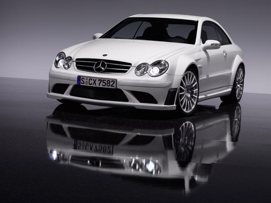 Mercedes-Benz CLK63 AMG Black Edition 2007 года  (фото 3 из 61)